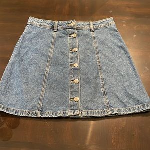 Divided H&M denim jean buttons skirt size 4 Medium blue wash